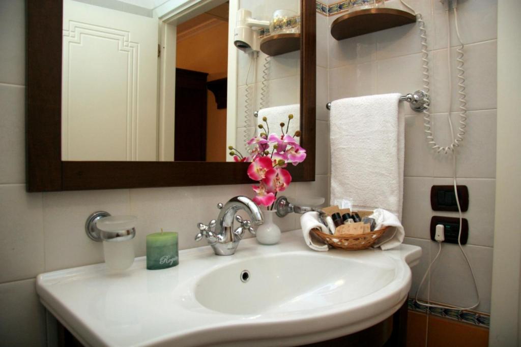 Hotel U' Bais Scilla Luaran gambar